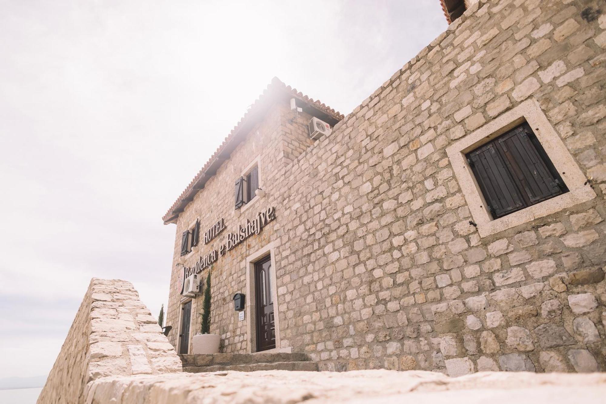 Kulla E Balshajve Hotel Ulcinj Luaran gambar
