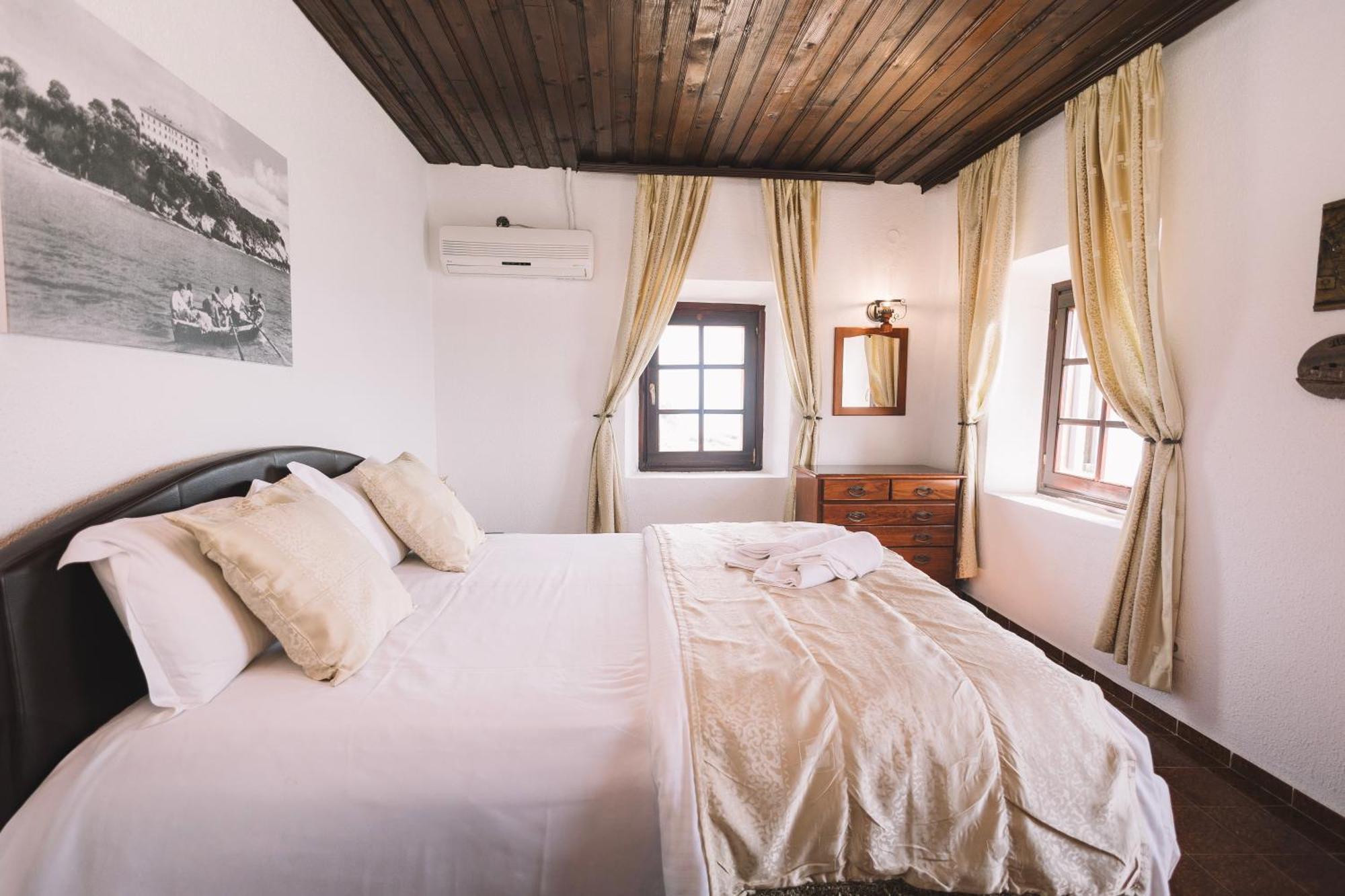 Kulla E Balshajve Hotel Ulcinj Luaran gambar